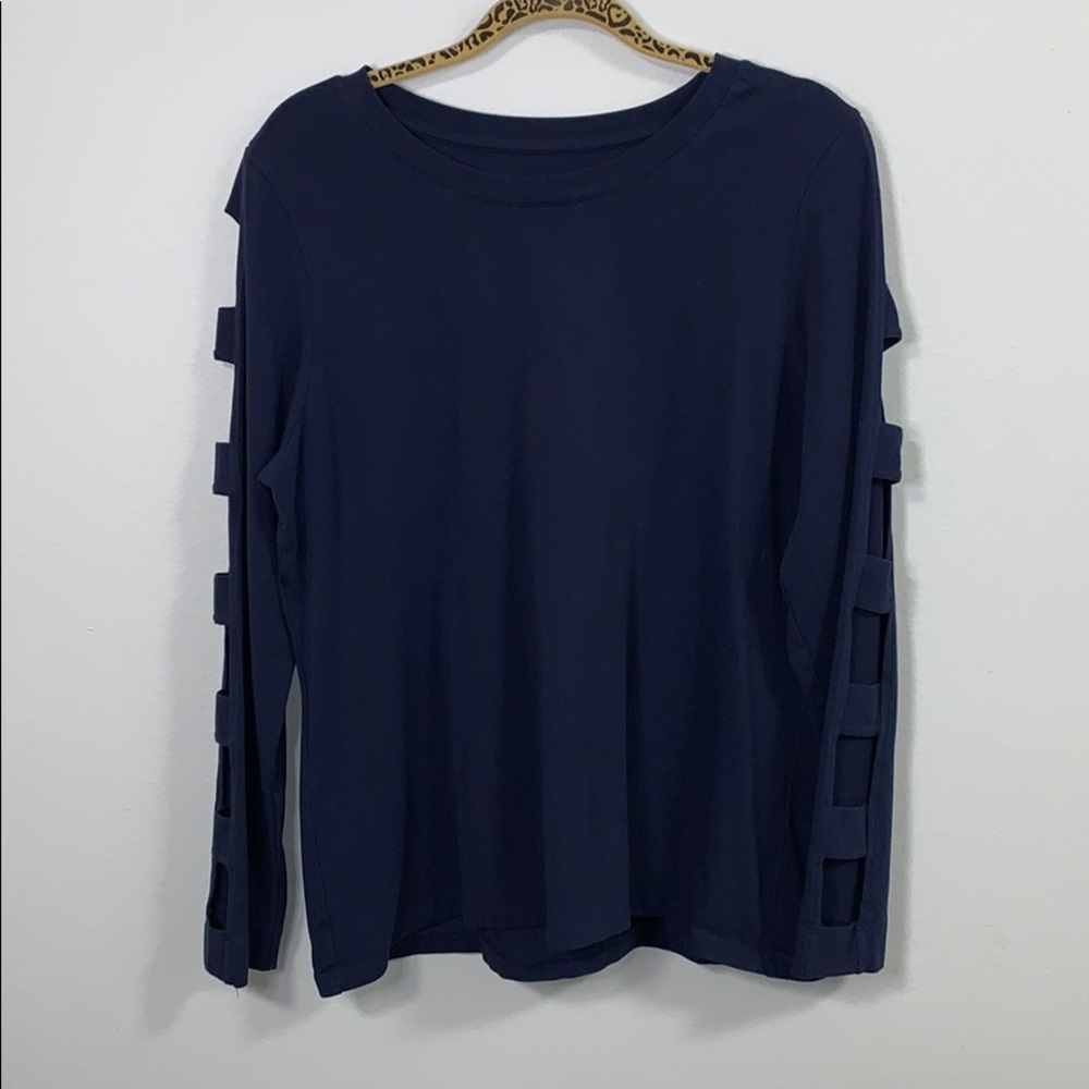 E.L.I. Woman’s Long Sleeve Top, navy, size XL